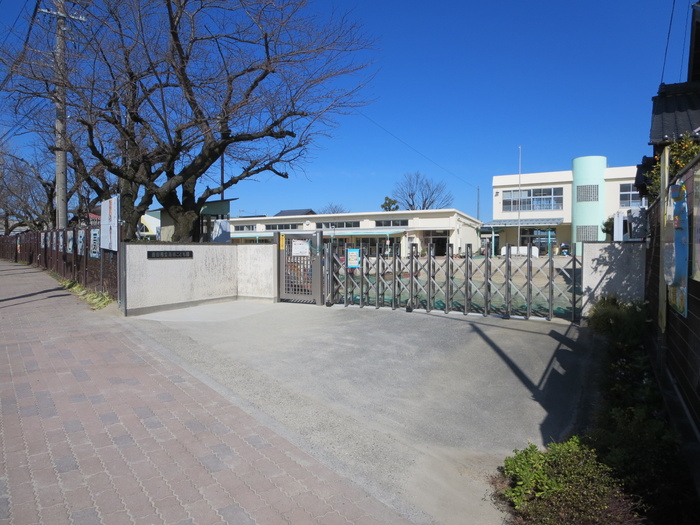 幼稚園・保育園　高嶺こども園（幼稚園・保育園）まで1600m