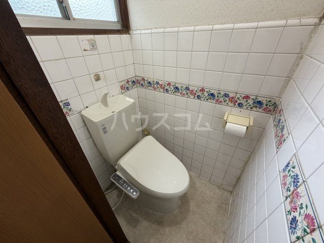 北総線 松飛台駅 徒歩15分 2階建 築53年のトイレ写真