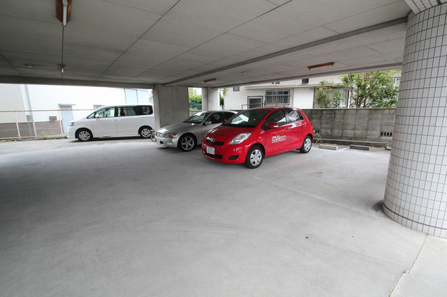 駐車場　駐車場です。(別のお部屋の写真です)
