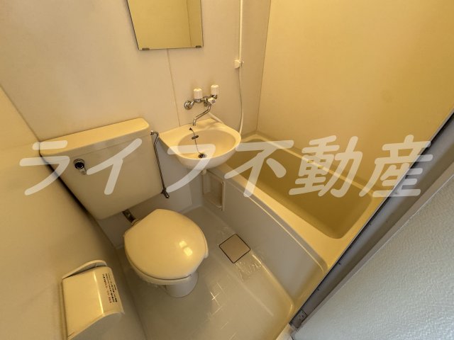 バス・シャワールーム　ゆったり過ごせるお風呂です