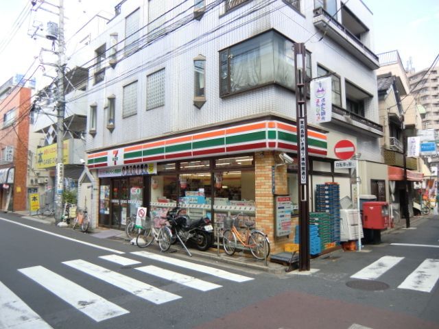 コンビニ　セブンイレブン墨田堤通1丁目店（コンビニ）まで710m