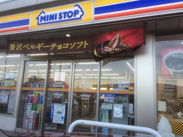 コンビニ　ミニストップ 東久留米前沢店（コンビニ）まで104m