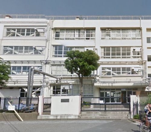 中学校　江東区立第三砂町中学校（中学校）まで858m