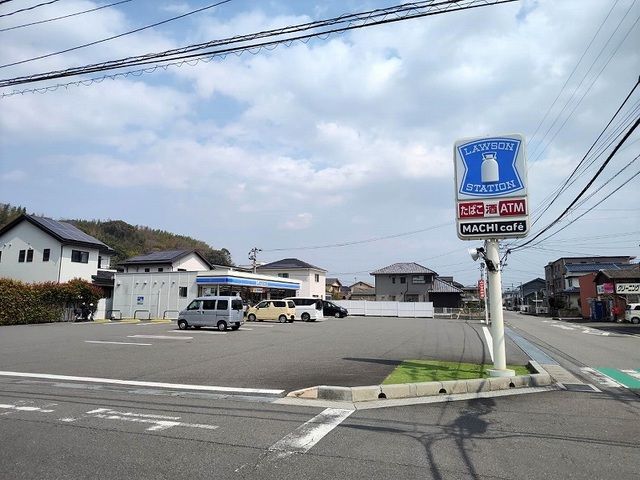 コンビニ　ローソン 別府内竈店（コンビニ）まで650m