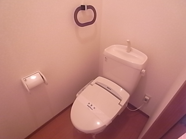 トワヴェール甲陽のトイレ写真