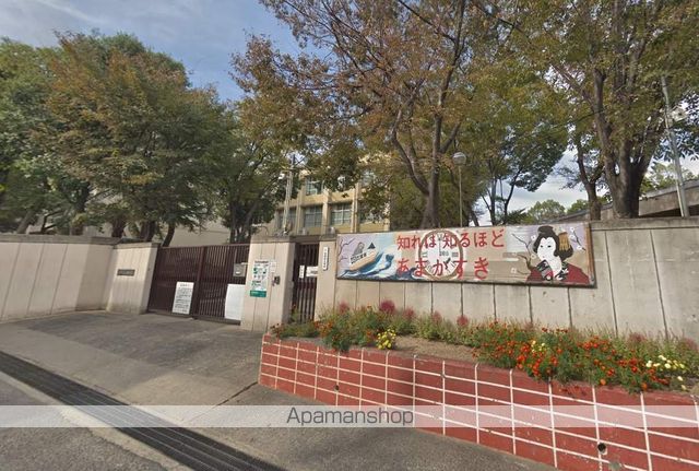 中学校　尼崎市立中学校武庫東中学校（中学校）まで634m