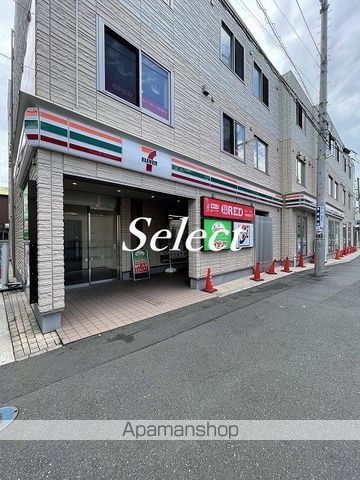 コンビニ　セブン－イレブン横浜京急生麦駅前店（コンビニ）まで603m