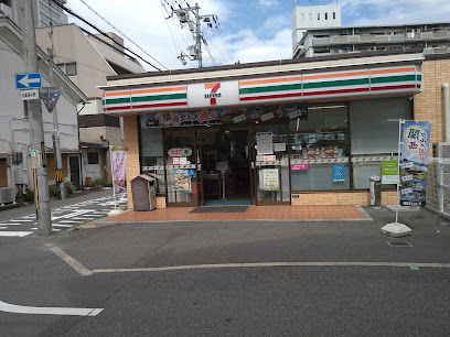 コンビニ　セブンイレブン JR塚本駅西店（コンビニ）まで218m