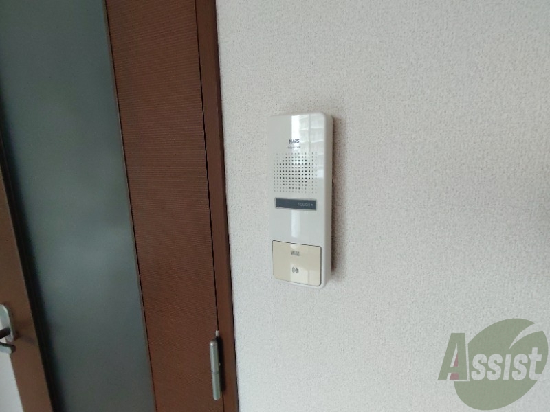 その他設備　こちらは音声インターホンです。来客の訪問がお知らせされます。