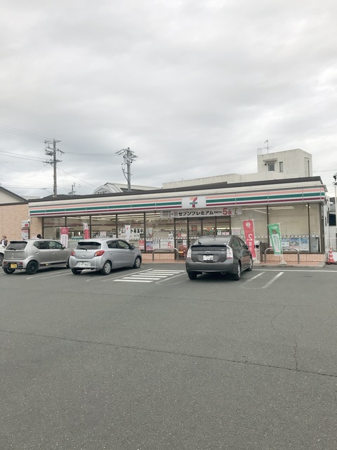 コンビニ　セブンイレブン田原本町店（コンビニ）まで1020m