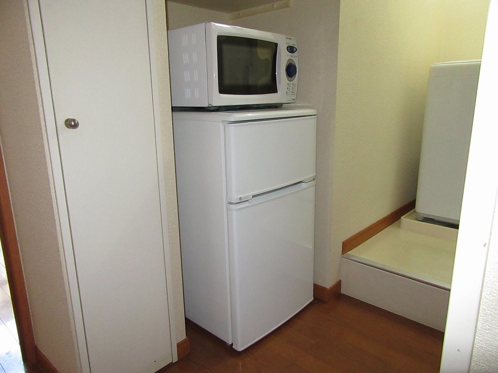 その他設備　電子レンジ、冷蔵庫※同タイプ