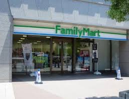 コンビニ　ファミリーマート 朝日生命代田橋ビル店（コンビニ）まで435m