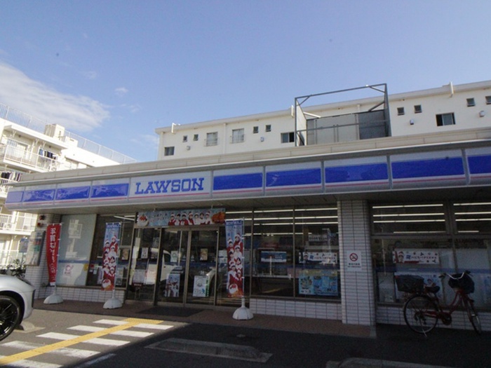 コンビニ　ローソン中野本町新橋通り店（コンビニ）まで173m