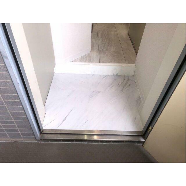 玄関　※過去退去時のお写真です