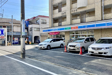 コンビニ　ローソン 大森西六丁目店（コンビニ）まで277m