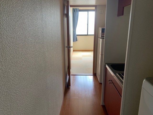 その他　家具家電はメーカー等が異なる場合がございます。