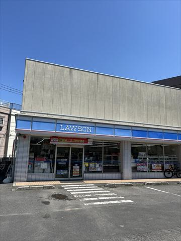 コンビニ　ローソン（コンビニ）まで921m