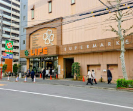 スーパー　ライフ神田和泉町店（スーパー）まで549m