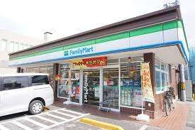コンビニ　ファミリーマート八柱桜通り店（コンビニ）まで217m