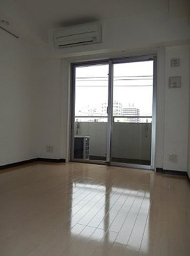 居室・リビング　※別部屋参考写真