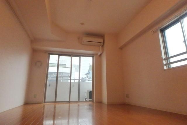 その他部屋・スペース　☆2面採光の明るいお部屋です☆