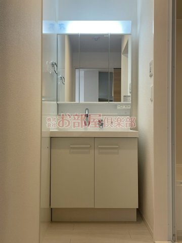 洗面設備　脱衣スペースもあります