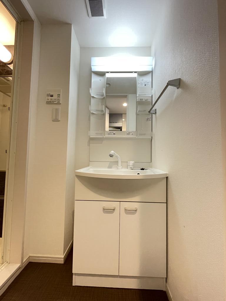 洗面設備　※別部屋写真です