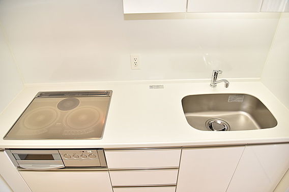 キッチン　写真は同タイプ住居です。