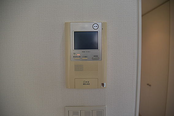 セキュリティ　写真は同タイプ住居です。
