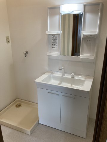 洗面設備　同等タイプのお部屋です