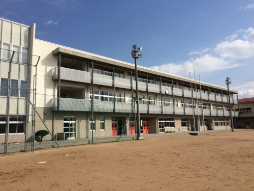 小学校　魚津市立道下小学校（小学校）まで1177m