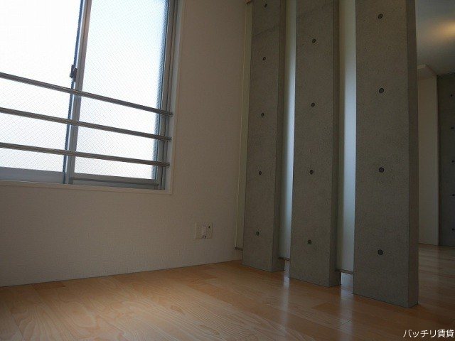 その他部屋・スペース　画像は別号室の為、現状優先になります。