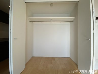 収納　画像は別号室の為、現状優先になります。