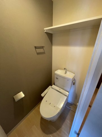 トイレ　落ち着いたトイレです