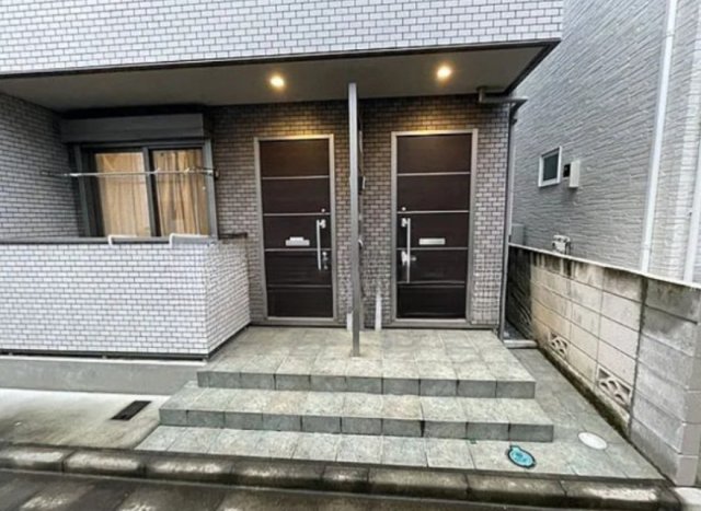 エントランス　ゆとりのあるエントランスです