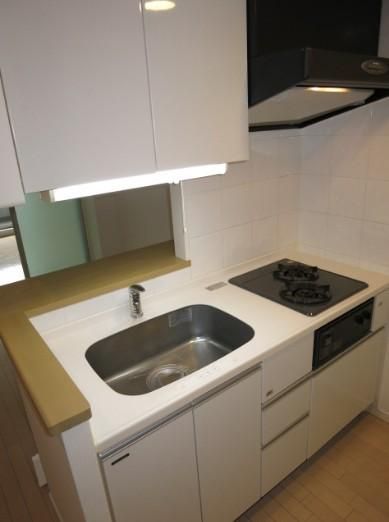 キッチン　写真は同タイプ住居です