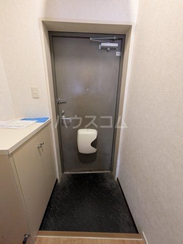 バードタウン6番館の玄関写真