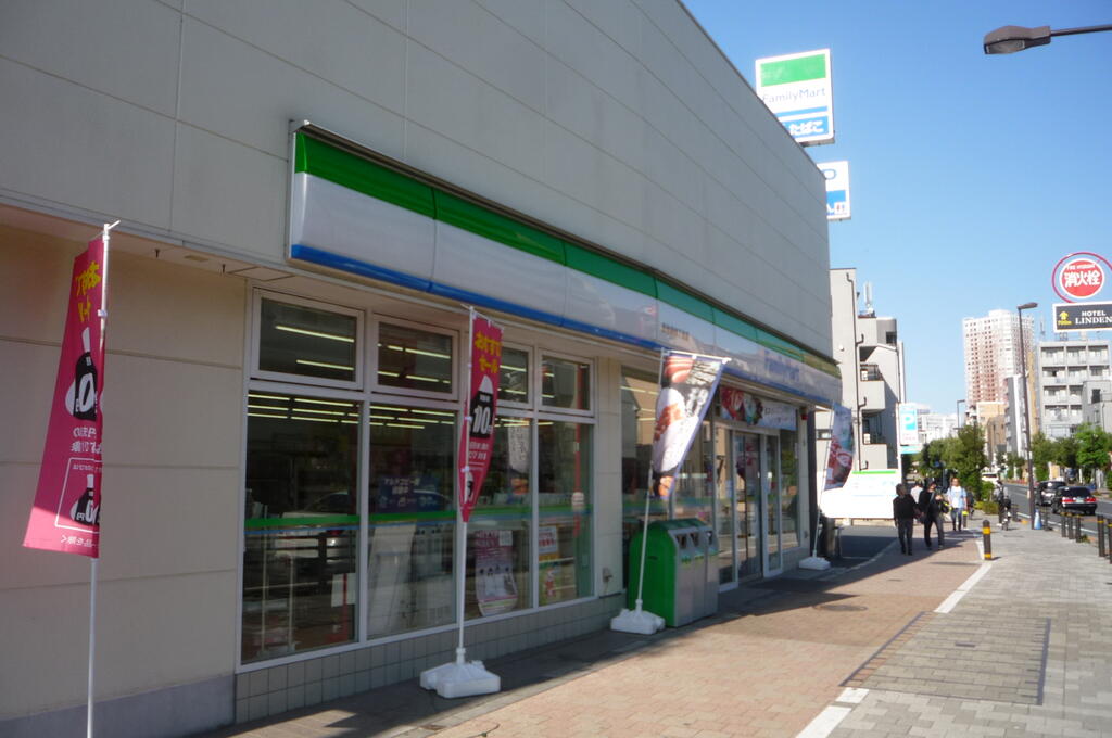 コンビニ　ファミリーマート西池袋四丁目店（コンビニ）まで172m