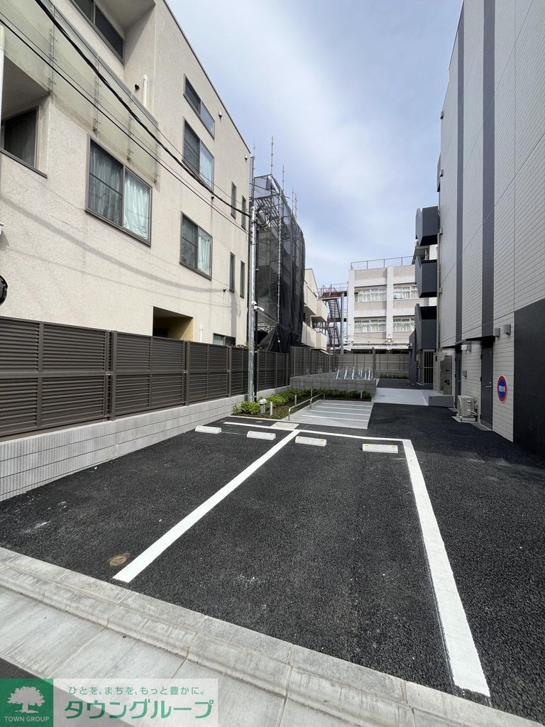 駐車場　バルコニー
