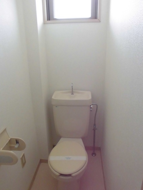 アヴニールNo2のトイレ写真