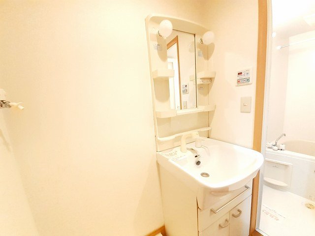 洗面設備　忙しい朝には欠かせない洗面所です