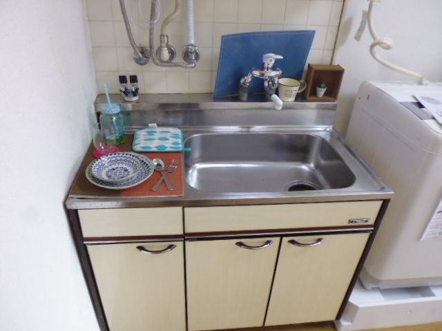 キッチン　【キッチン】同建物別部屋現況優先