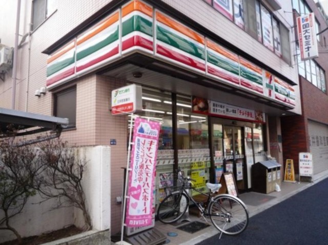コンビニ　セブンイレブン板橋西台駅前店（コンビニ）まで165m