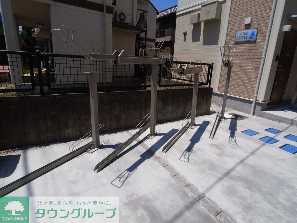 駐車場　駐車場