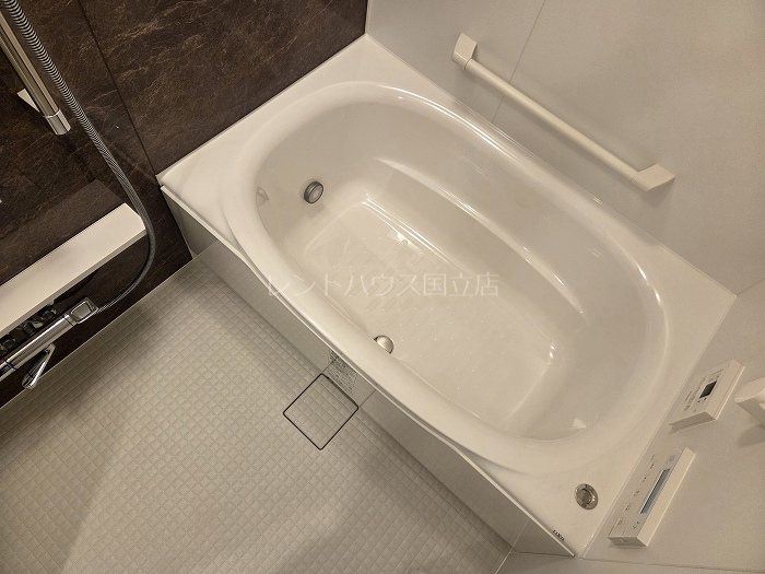 バス・シャワールーム　同物件別部屋参考写真です