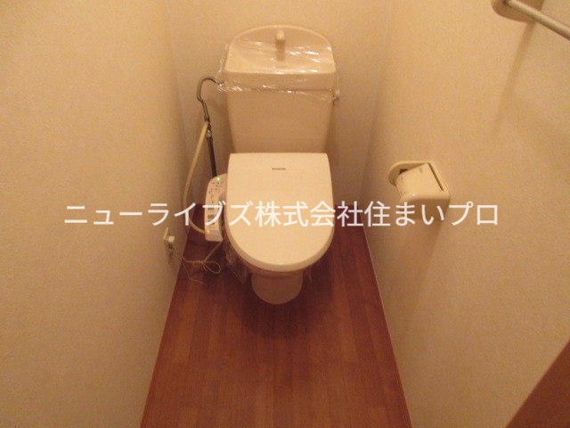京阪本線 萱島駅 徒歩18分 2階建 築26年のトイレ写真