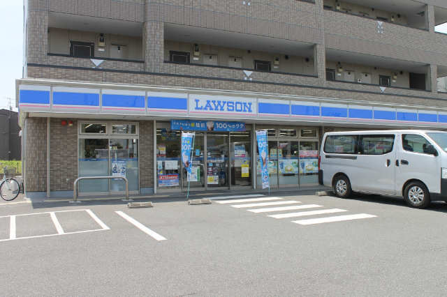 コンビニ　ローソン越谷レイクタウン一丁目店（コンビニ）まで420m