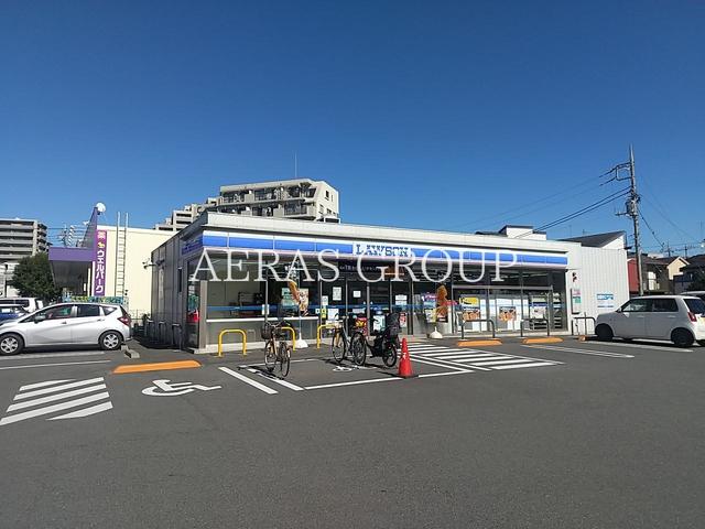 コンビニ　ローソン昭島東町三丁目店（コンビニ）まで208m
