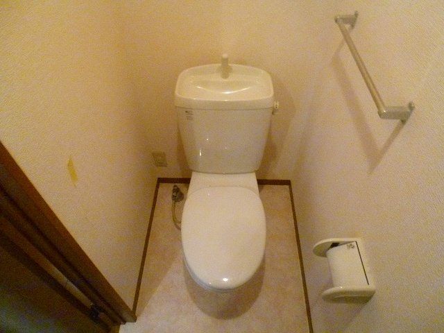 トイレ　類似写真