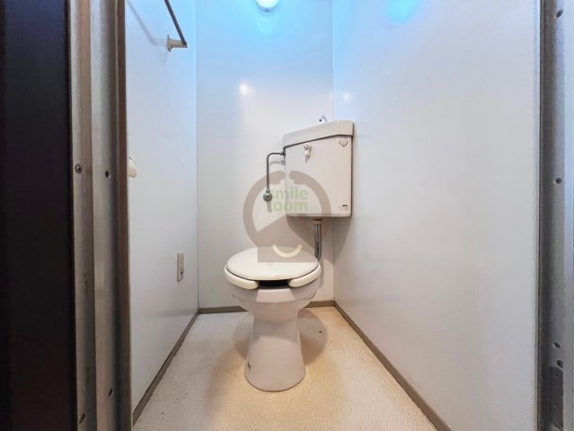 地下鉄千日前線 桜川駅 徒歩1分 10階建 築25年のトイレ写真